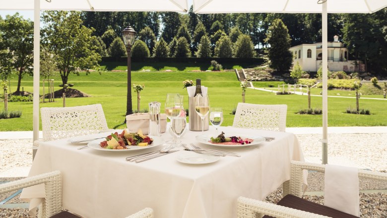 Schlossterrasse, © Schloss Thalheim Schlossterrasse, © Schloss Thalheim