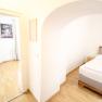 TDR-Smarthotel-Zimmer, © Schmid 1954 GmbH Helles Zimmer Blick ins Schlafzimmer und Wohnzimmer
