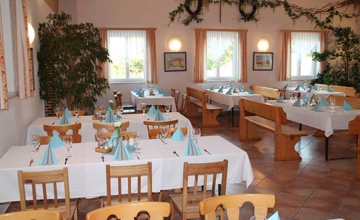 Heurigenlokal, © Fam. Bauer Heurigenlokal, © Fam. Bauer