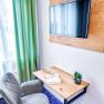 TDR-Smarthotel-ZimmerTV, © Schmid 1954 GmbH Schreibtisch im Zimmer