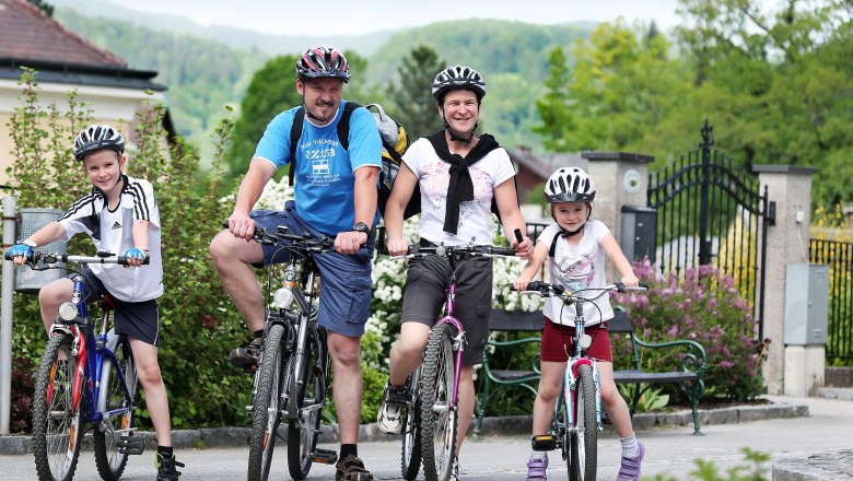 Radfahren am Traisentalradweg, © Mostviertel Tourismus, weinfranz.at